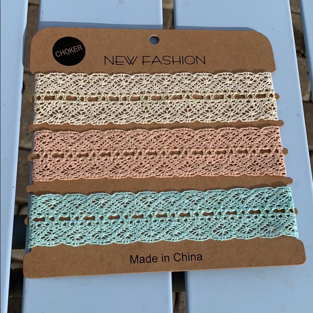 Brand new choker set! ❤️